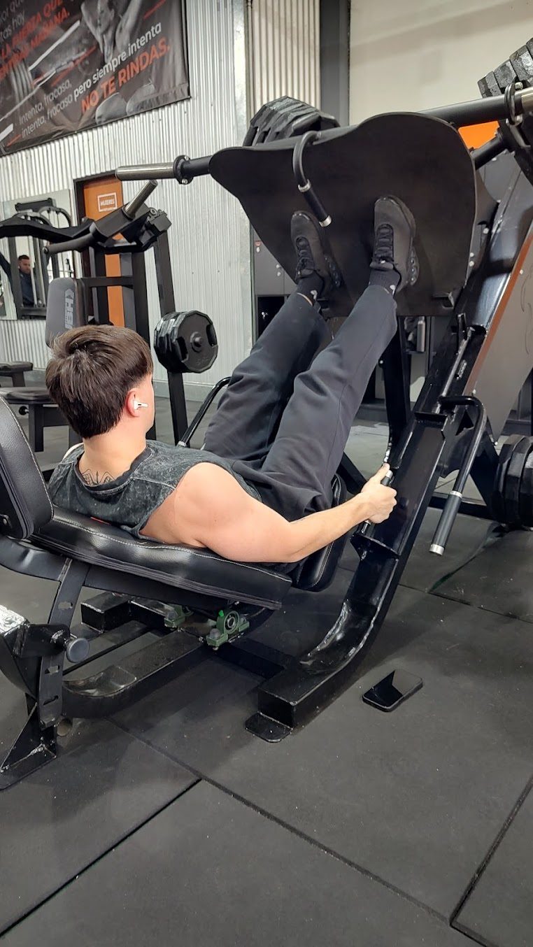 Entrenamiento en KITA FITNESS